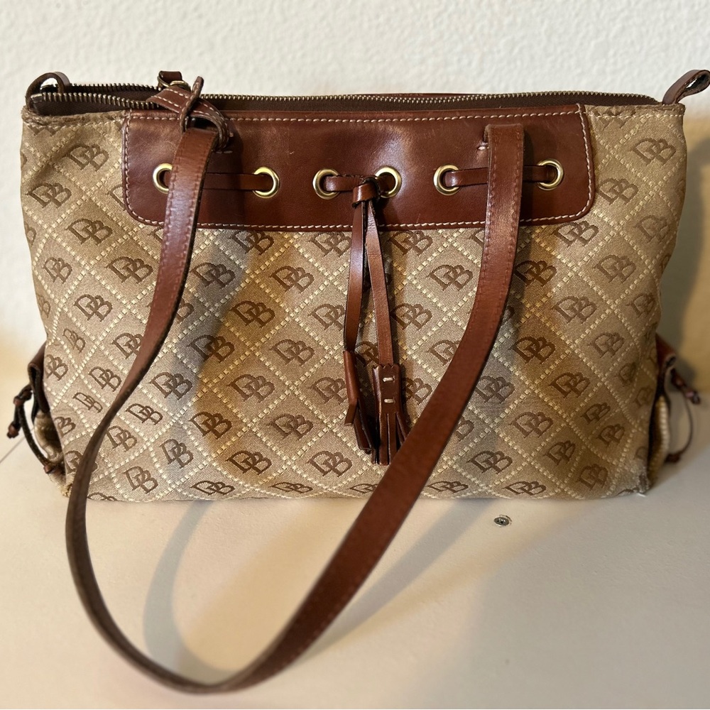 Dooney & Bourke Vintage Canvas Tassell Signature Jacquard Shoulder Bag - Picture 5 of 5